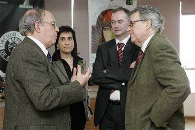 De izquierda a derecha, Gabriel Cardona, Ángela Cenarro, Enrique Moradiellos y Santos Juliá.