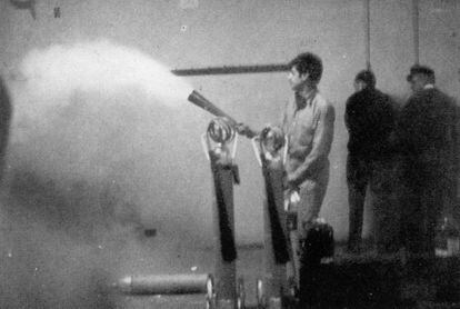 Imagen del 'happening' 'Para inducir el espíritu de la imagen', de Oscar Masotta.