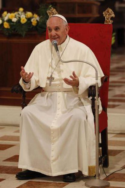 El papa Francisco durante una homilía en Asís.