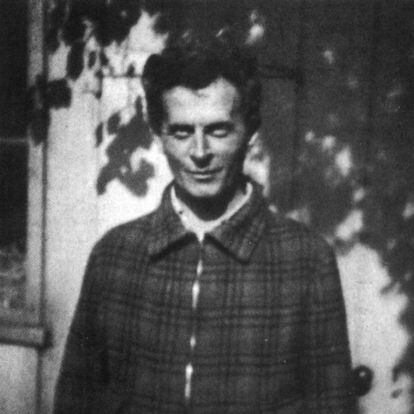 Ludwig Wittgenstein, fotografiado por Norman Malcom en 1939 en Cambridge (imagen del libro Ludwig Wittgenstein, de ray Monk).