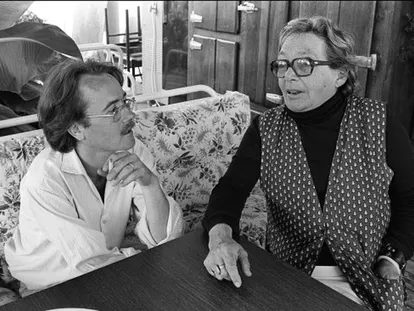 Yann Andréa y Marguerite Duras, en 1981.