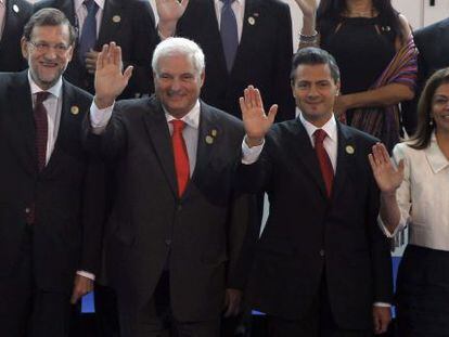 Mariano Rajoy, junto a los presidentes de Panamá, Ricardo Martinelli; México, Enrique Peña Nieto, y Costa Rica, Laura Chinchilla, en Panamá.