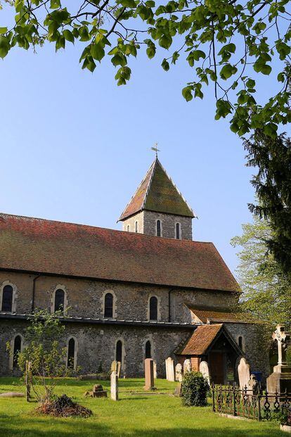 La iglesia de Santa María Magdalena, en la que ha tenido lugar el funeral, fue el lugar en el que los padres de Peaches se casaron hace 26 años y donde ella misma contrajo matrimonio en 2012.