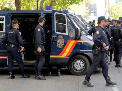 Agentes de la Policía Nacional, en una imagen de archivo.