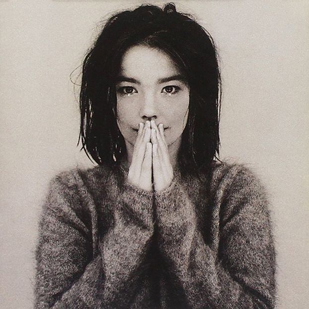 Björk en la portada de su primer disco.