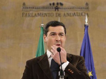 El Gobierno andaluz no tendrá una Consejería de Familia independiente, como reclamaba la extrema derecha.