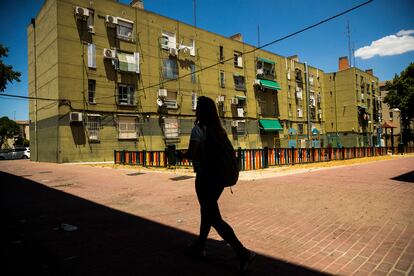 Calle de la Tapicería, en San Blas (Madrid), donde se detuvo a Manuel Bellido Moreno.