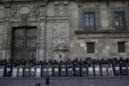 Cordón policial frente a Palacio Nacional, este martes.