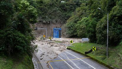 Derrumbe en la carretera entre Bogotá y Villavicencio, el 24 de julio de 2023.