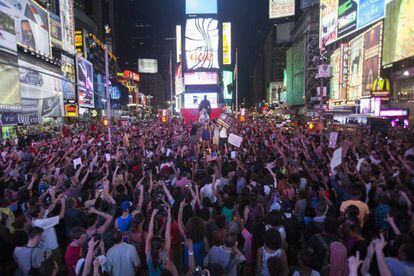 Manifestación en contra de la absolución de Zimmerman ayer en la plaza de Times Square, en Nueva York.