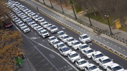 Una de las protestas de los taxistas valencianos contra la irrupción de las VTC.