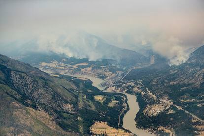 Incendios forestales en los alrededores del pueblo de Lytton, en la Columbia Británica (Canadá).