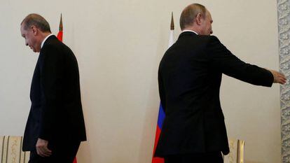 Erdogan y Putin tras su reuni&oacute;n en San Petersburgo.