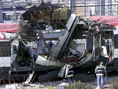 Uno de los trenes de cercanías, tras el atentado terrorista en la estación de Atocha.