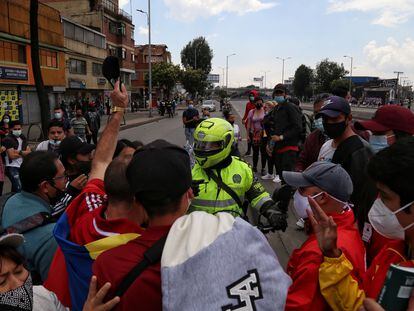 Un grupo de motociclistas durante uan manifestación en Bogotá, el pasado 16 de abril.