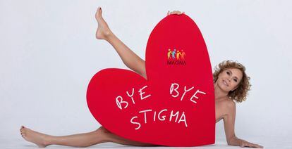 Agatha Ruiz de la Prada dans une image de la campagne contre la stigmatisation du VIH et du SIDA de l'ONG Imagina Más.
