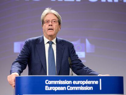 El comisario europeo de Economía, Paolo Gentiloni, en una conferencia de prensa el 17 de mayo.