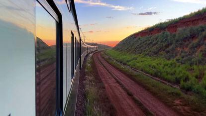 El Rovos Rail en su ruta entre Pretoria y Durban.