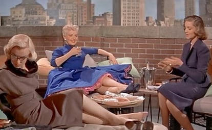 Cómo casarte con un millonario

En este clásico de la comedia de 1953, que contaba la búsqueda de tres amigas de un marido adinerado, Marilyn Monroe, Lauren Bacall y Betty Grable definieron el significado del concepto ‘Hollywood dorado’ tirando de perritos calientes, botellas de champán y vestidos de escándalo.
