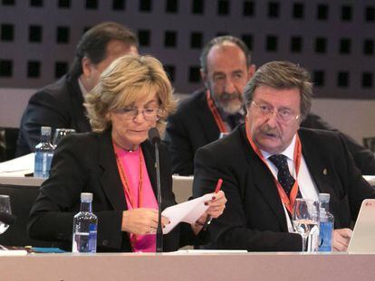 Esther Gasc&oacute;n, secretaria general, y Juan Luis Larrea, presidente en funciones de la Federaci&oacute;n. 