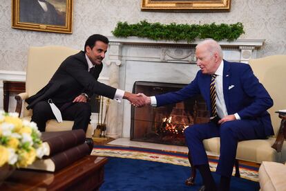 El presidente de EE UU, Joe Biden, y el emir de Qatar, Tamim Bin Hamad al Thani