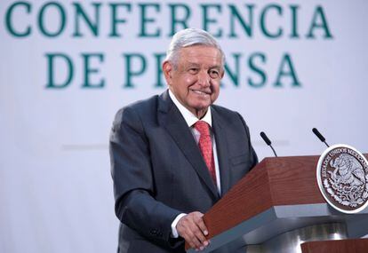 El presidente, Andrés Manuel Lopez Obrador, durante su rueda de prensa matutina de este lunes en el Palacio Nacional en Ciudad de México.