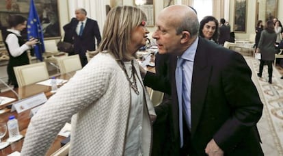 La consejera de Enseñanza de Cataluña, Irene Rigau, y el ministro de Educación, José Ignacio Wert.