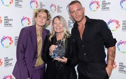 Nats Getty, Ariadne Getty, y August Getty en la gala Los Angeles LGBT Center, el pasado 22 de septiembre, en Los Ángeles.