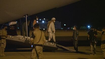 La llegada de los primeros evacuados de Afganistán, en imágenes