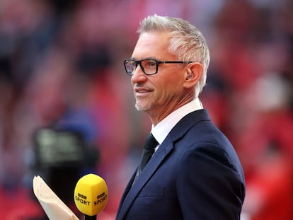 Gary Lineker, antes del inicio del partido entre Manchester City y Liverpool, en el estadio de Wembley, en Londres, en abril de 2022.