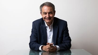 El expresidente del Gobierno Jose Luis Rodríguez Zapatero, durante la entrevista.