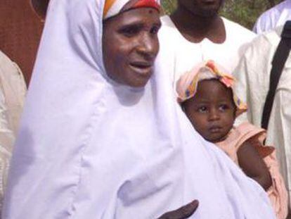 Safiya Hussaini fue condenada a morir lapidada en Nigeria, aunque luego la justicia revocó la sentencia.