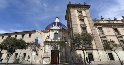 Fachada principal del museo de Bellas Artes San Pío V de Valencia.