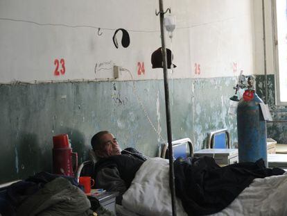 En la década de los noventa del siglo pasado, China liberalizó la venta de sangre provocando un aumento del sida por la falta de control.
