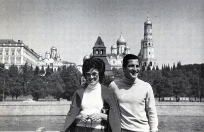 Adolfo Su&aacute;rez y Amparo Illana durante un viaje a Mosc&uacute; en 1971.