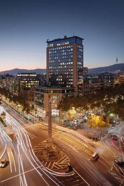 Antigua sede del Banco Comercial Transatlántico, en la esquina de Avenida Diagonal y Paseo de Gràcia en Barcelona, en manos de KKH desde 2014.