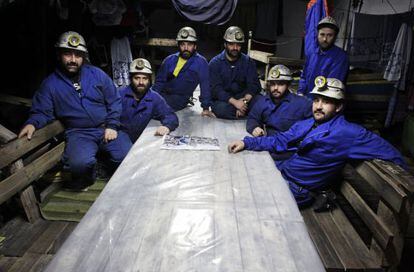 Mineros encerrados en el pozo de la localidad leonesa de Villablino.