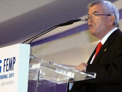 Pedro Castro, en una asamblea de la federación de municipios.