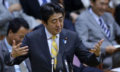 El primer ministro japonés, Shinzo Abe, en el Parlamento.