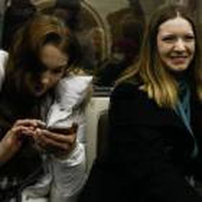 Moscow Underground launches Russian cinema themed train