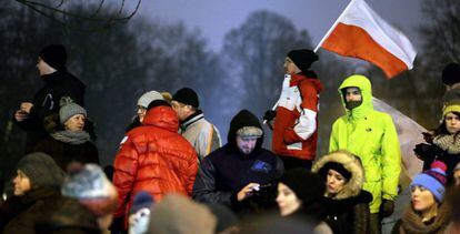 Protesta el domingo en Varsovia organizada por el Comit&eacute; Polaco para la Defensa de la Democracia.