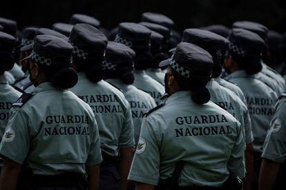 Elementos de la Guardia Nacional durante una ceremonia en el Campo Militar No-1, en Ciudad de México, el 16 de agosto de 2022.