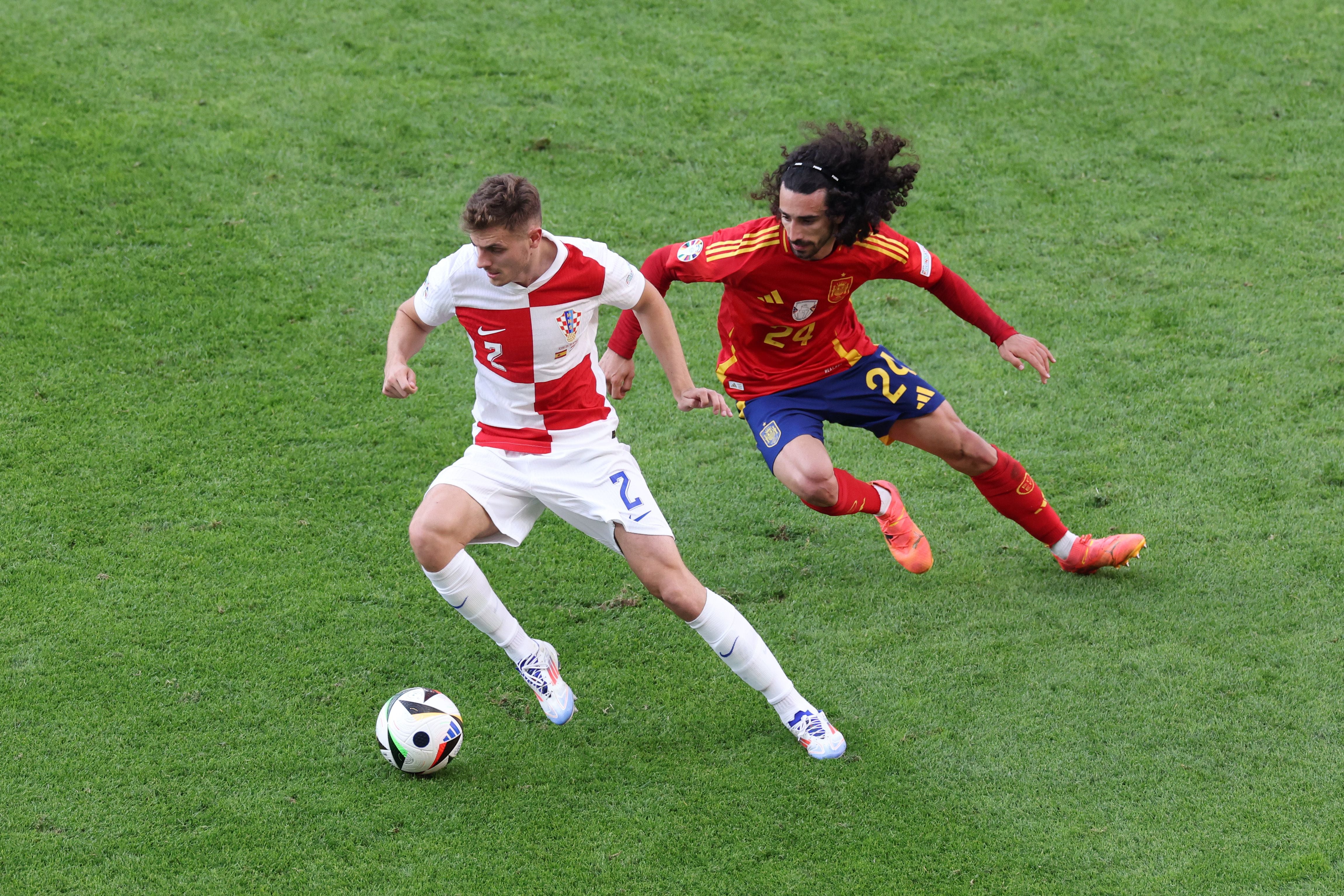 Cucurella, criado en la Masia, curtido en el barro