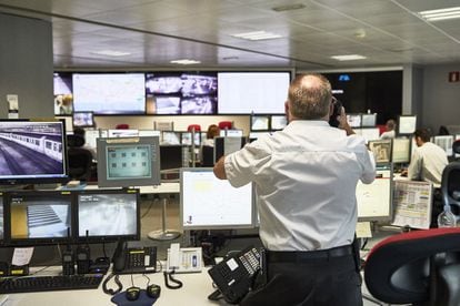 Centro de Control del Metro de Barcelona, en La Sagrera, desde donde se controlan 8.000 cámaras de seguridad. 