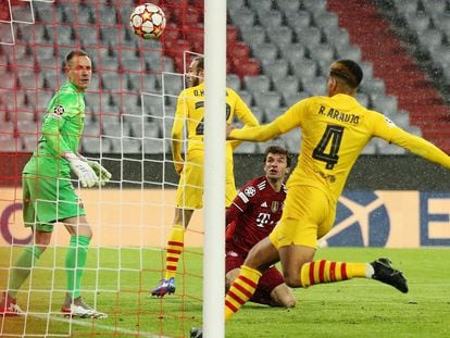 Muller marca el primer gol del Bayern ante el Barça. Getty