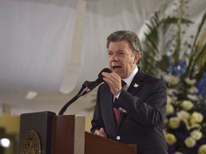 El presidente Juan Manuel Santos durante su intervenci&oacute;n en el acto de homenaje a las v&iacute;ctimas de la toma del Palacio de Justicia