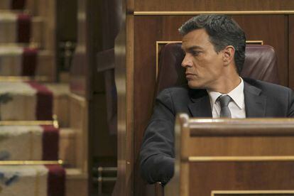 El secretario general del PSOE, Pedro S&aacute;nchez, durante la segunda jornada del debate de investidura.