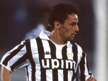 TURIN, ITALY - NOVEMBER 01: juventus player Robero Baggio during a match on1992, in Italy. (Photo by Juventus FC - Archive/Juventus FC via Getty Images)