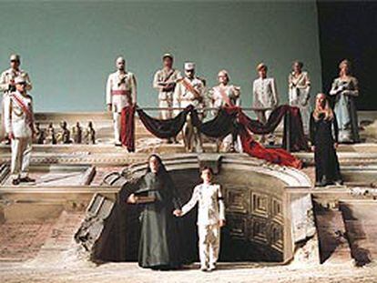 Una escena de <b></b><i>Los troyanos,</i> de Berlioz, en el Teatro Comunale de Florencia.