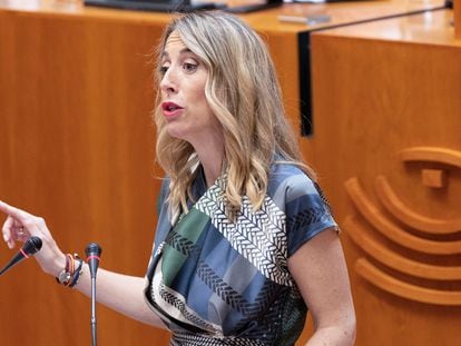 La presidenta de la Junta de Extremadura, María Guardiola, el pasado viernes en la Asamblea.